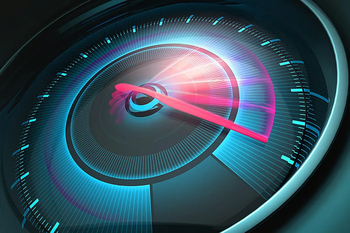 ثانيًا: الفرق بين كل من أداء التطبيقات الـ Native والـ Cross-Platform